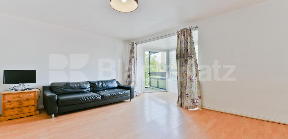			UNDER OFFER , 1 Bedroom, 1 bath, 1 reception Apartment			 Temple House Este Road, Clapham Junction